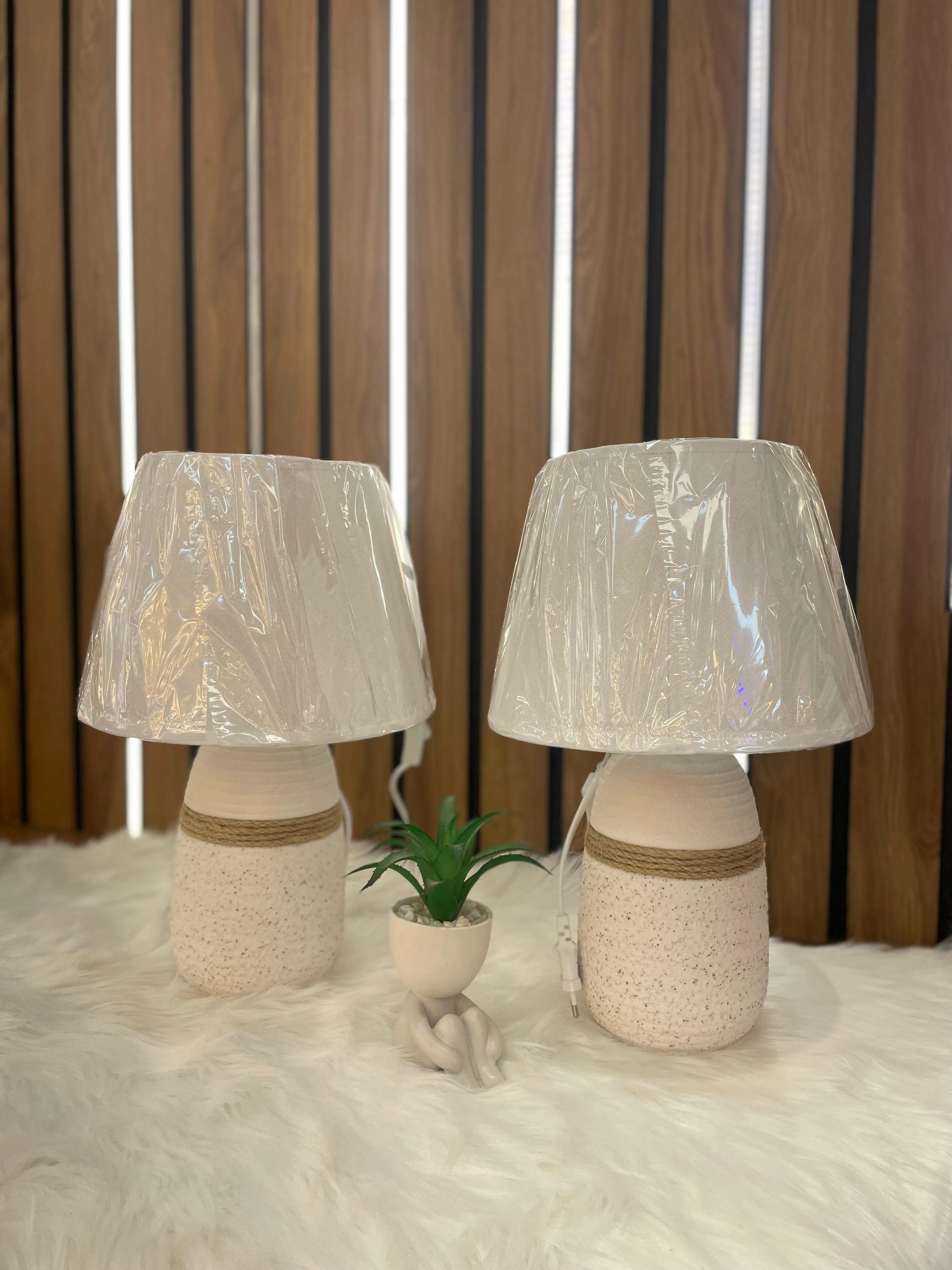 Lampe de table décorative moderne